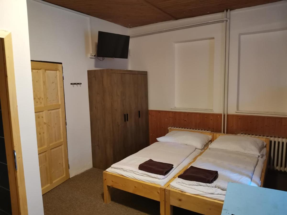 Penzion U Hrocha Lučany nad Nisou Exteriör bild
